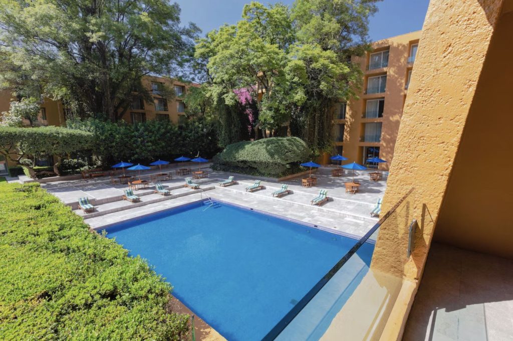 Camino Real Polanco Spotless Pool Area